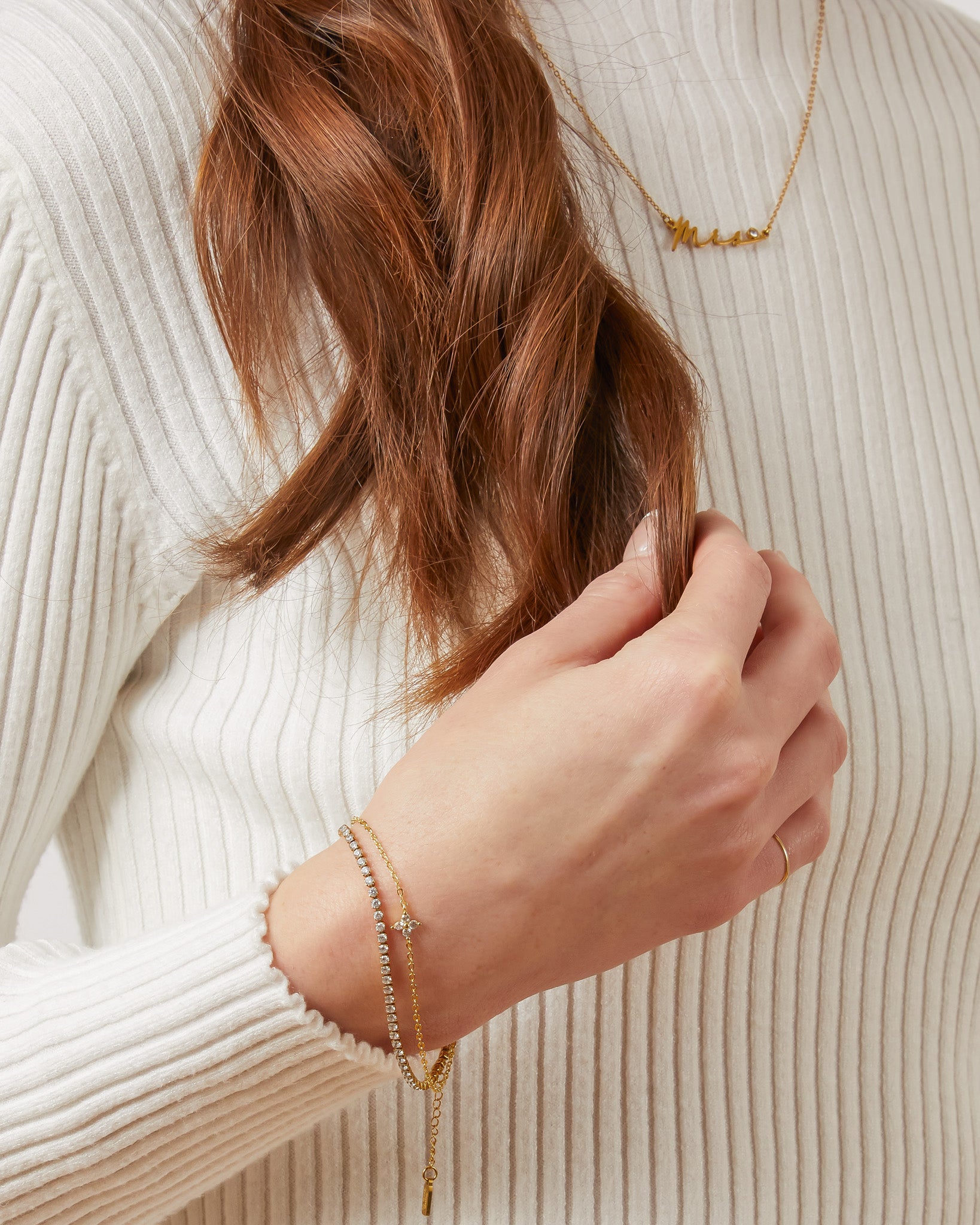 Dainty Diamond Flower Bracelet